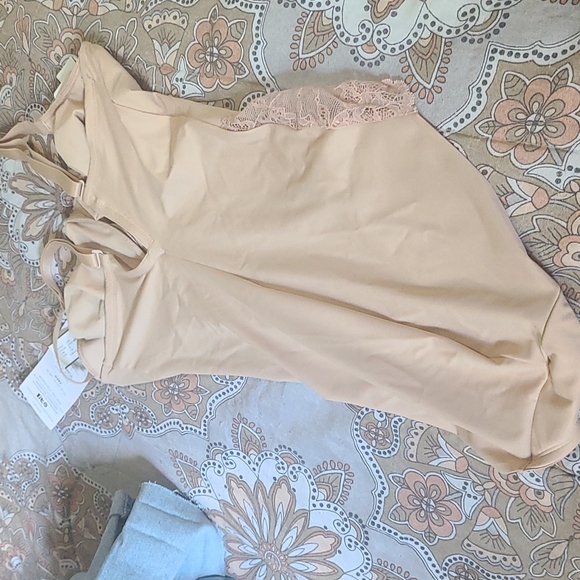 Naomi and Nicole Firm Control Bodybriefer - Picture 6 of 9